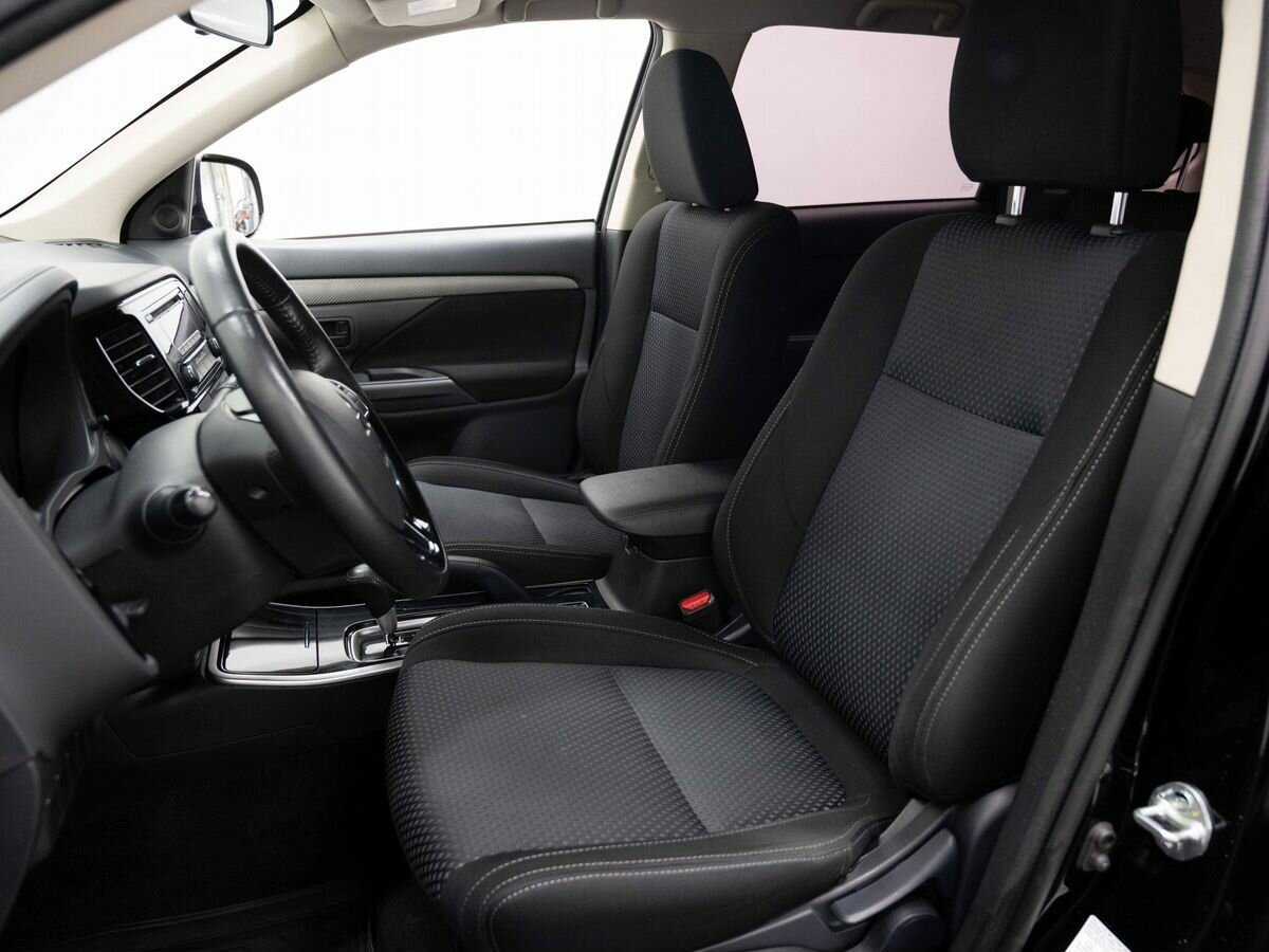 Mitsubishi Outlander б/у, 2018, Вариатор. Фото: #7