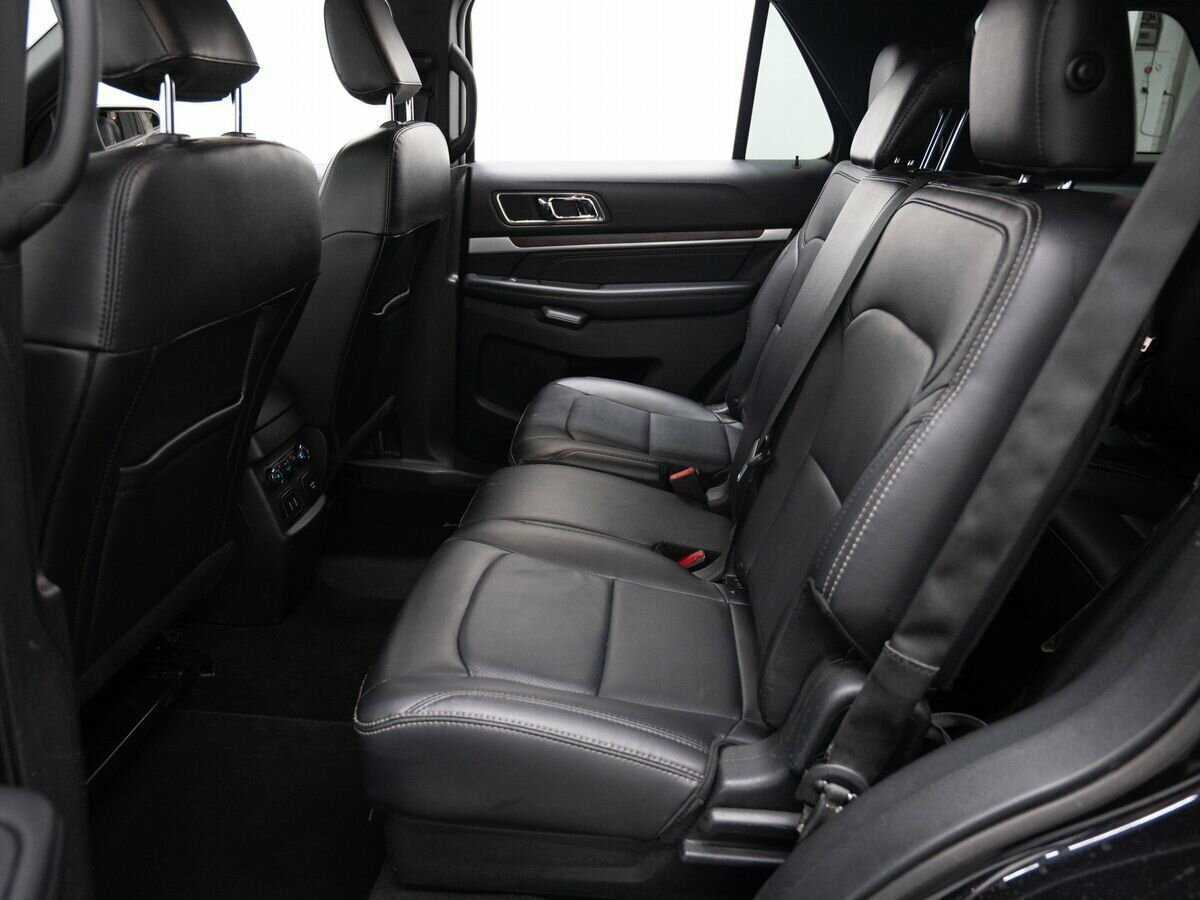 Ford Explorer б/у, 2018, Автоматическая. Фото: #8
