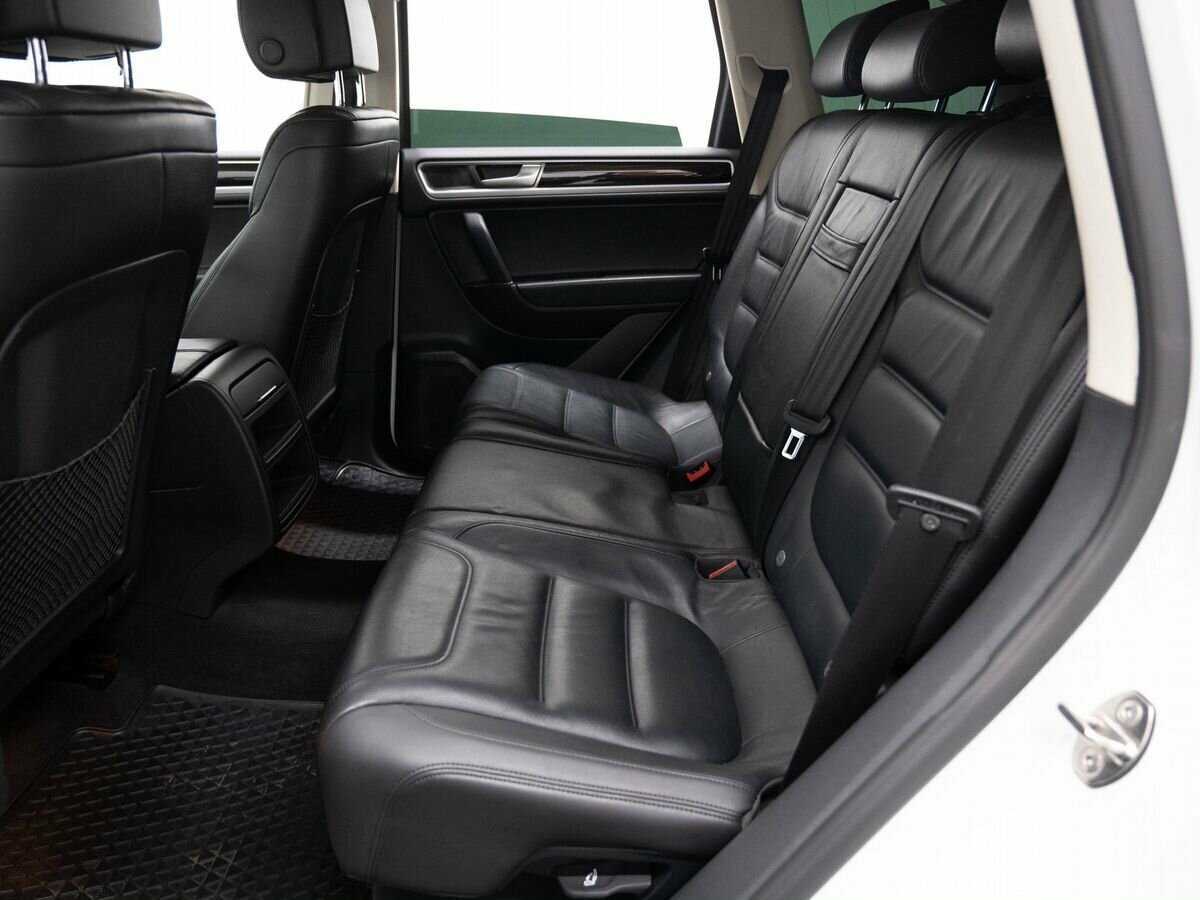 Volkswagen Touareg б/у, 2015, Автоматическая. Фото: #11