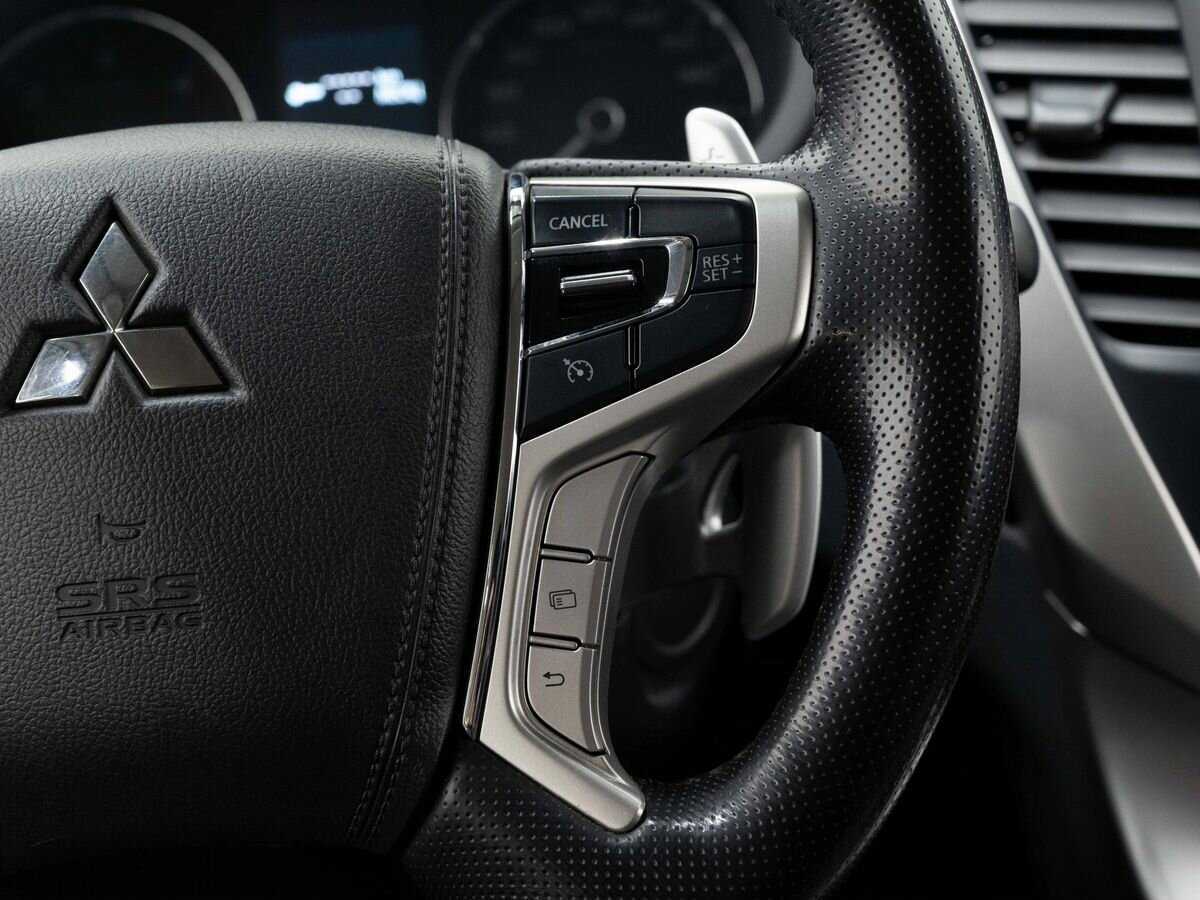 Mitsubishi Pajero Sport б/у, 2017, Автоматическая. Фото: #15