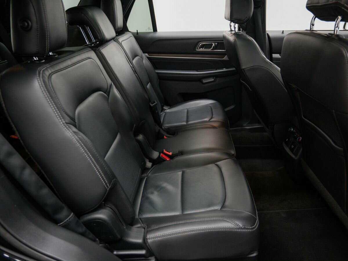 Ford Explorer б/у, 2017, Автоматическая. Фото: #8