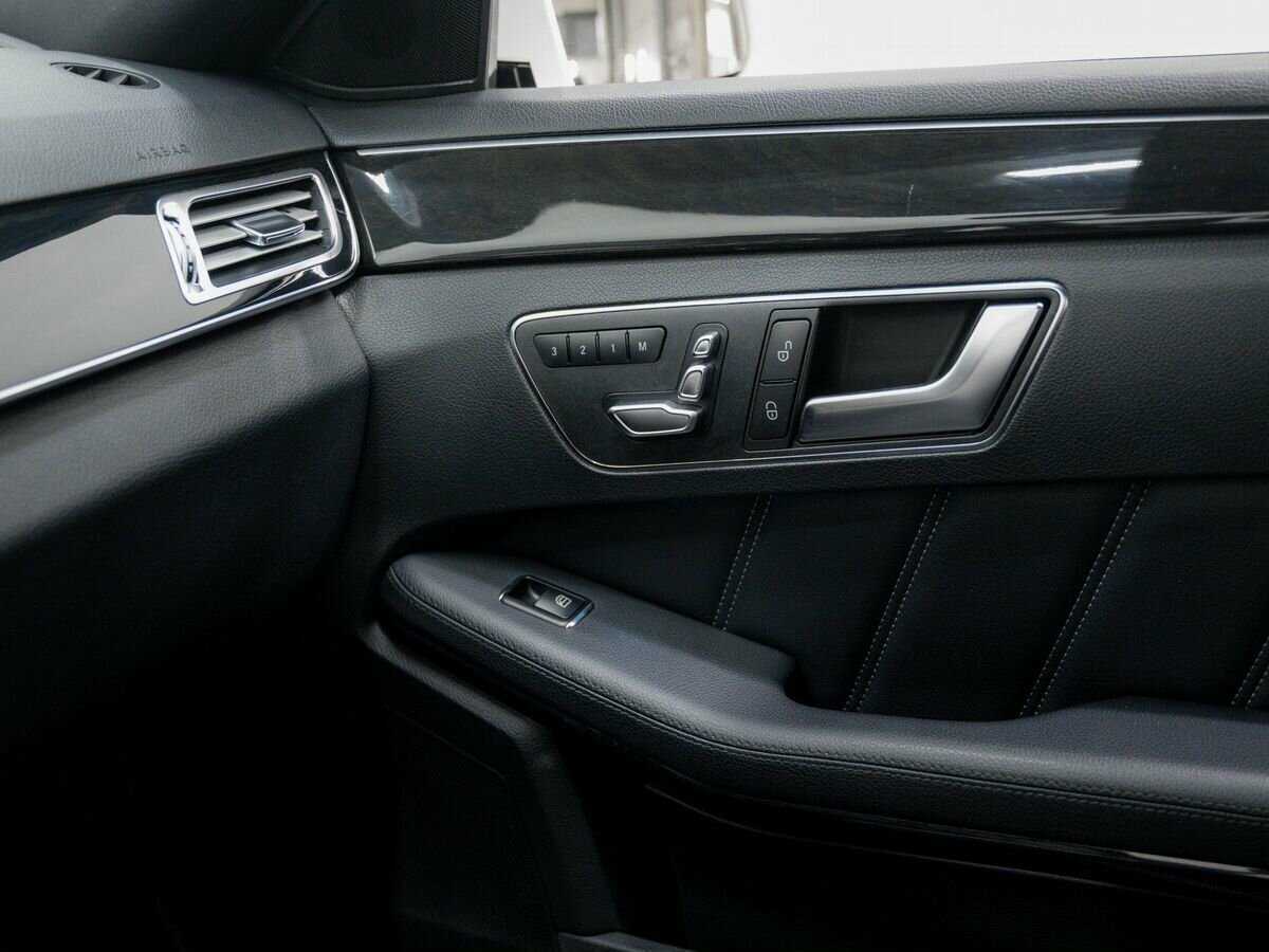 Mercedes-Benz E-Класс б/у, 2013, Автоматическая. Фото: #21