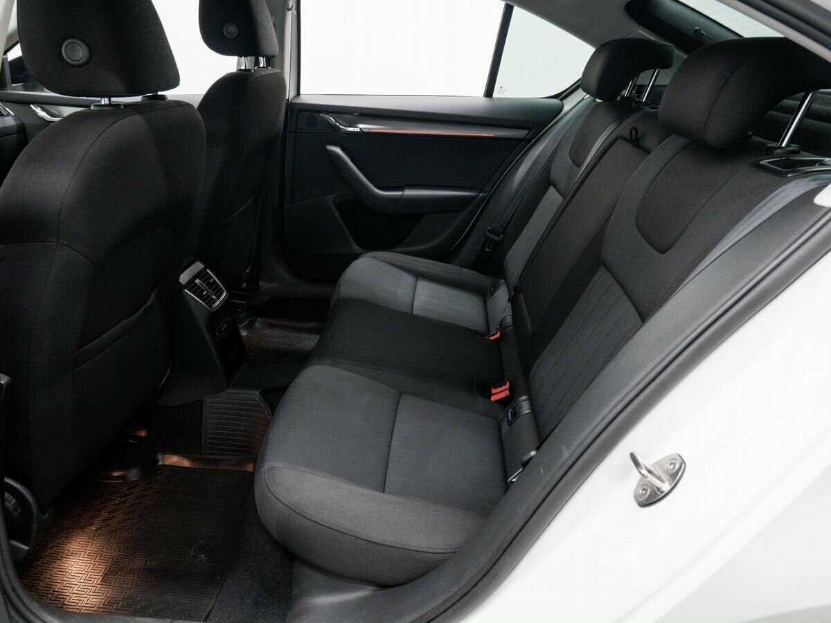 Skoda Octavia б/у, 2018, Роботизированная. Фото: #9