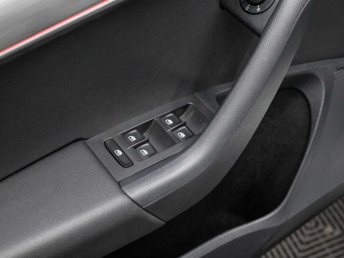 Skoda Octavia б/у, 2018, Роботизированная. Фото: #12