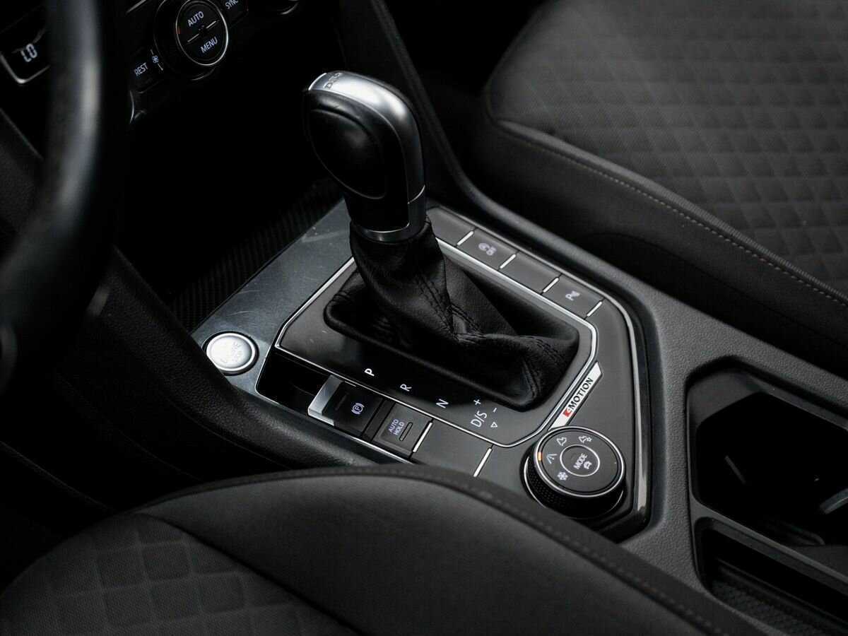 Volkswagen Tiguan б/у, 2018, Роботизированная. Фото: #19