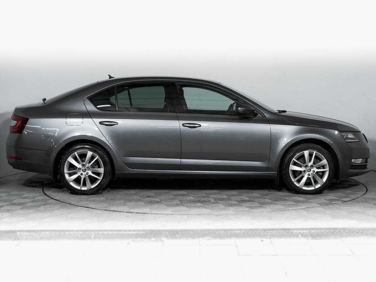 Skoda Octavia б/у, 2018, Механическая. Фото: #3