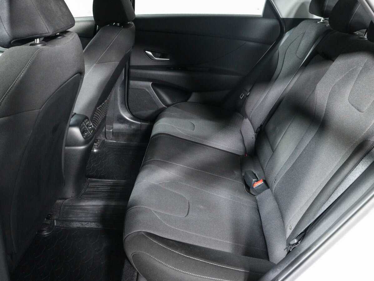 Hyundai Elantra б/у, 2021, Автоматическая. Фото: #9