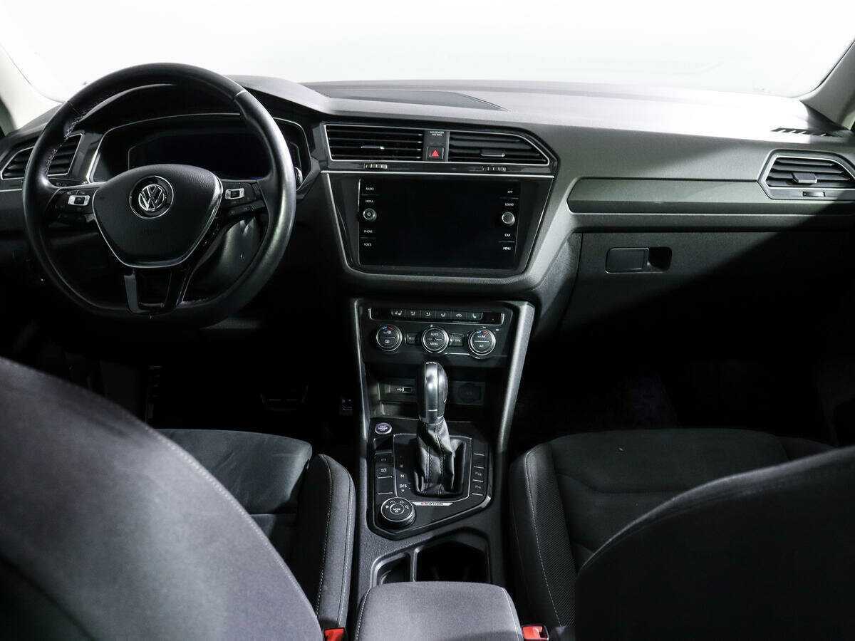 Volkswagen Tiguan б/у, 2018, Роботизированная. Фото: #11