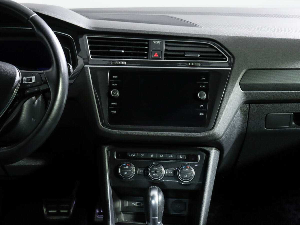 Volkswagen Tiguan б/у, 2018, Роботизированная. Фото: #12