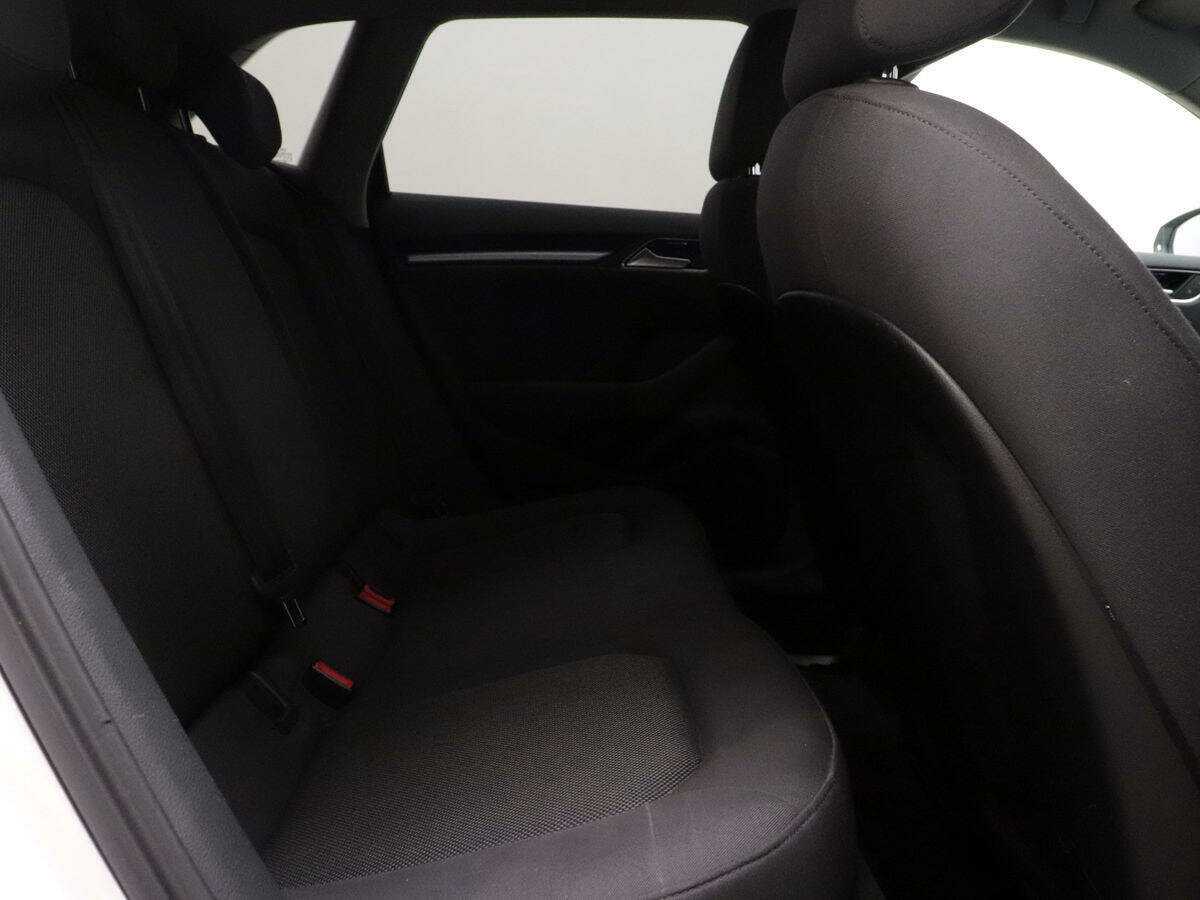 Audi A3 б/у, 2016, Роботизированная. Фото: #7