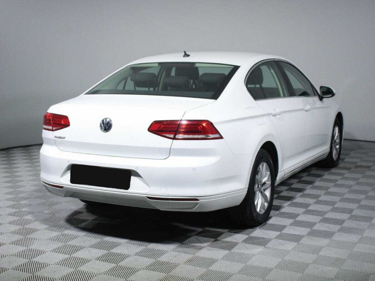 Volkswagen Passat б/у, 2018, Роботизированная. Фото: #4