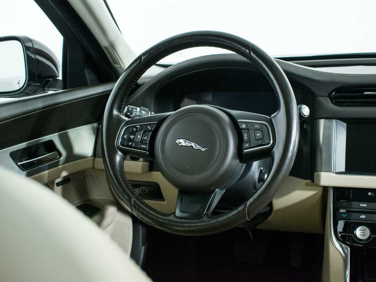 Jaguar XF б/у, 2016, Автоматическая. Фото: #13