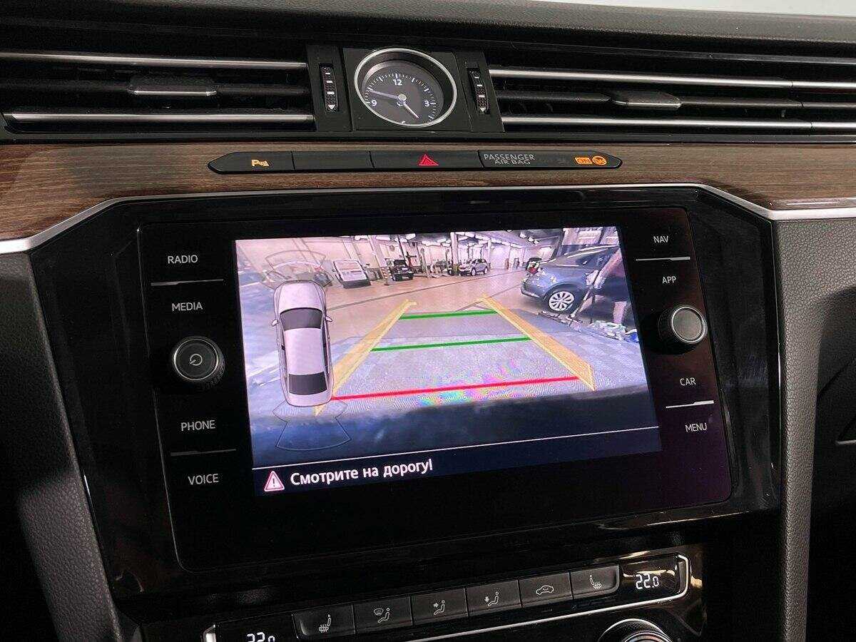 Volkswagen Passat б/у, 2018, Роботизированная. Фото: #10