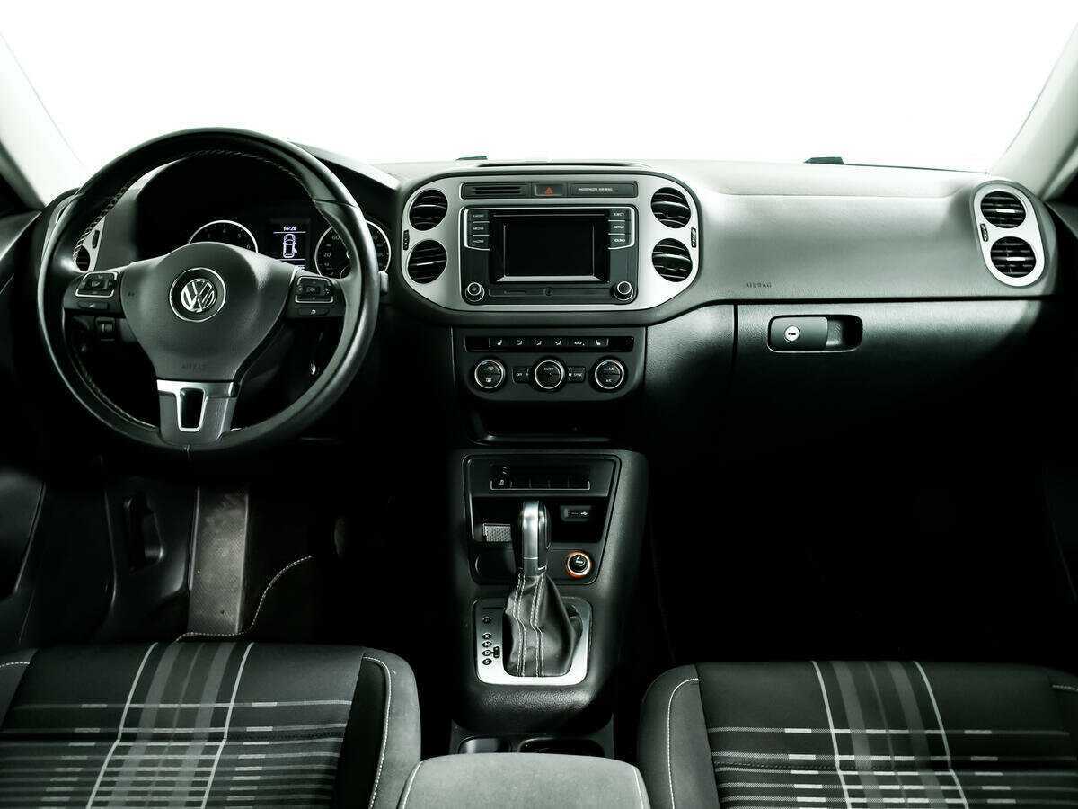 Volkswagen Tiguan б/у, 2016, Автоматическая. Фото: #10