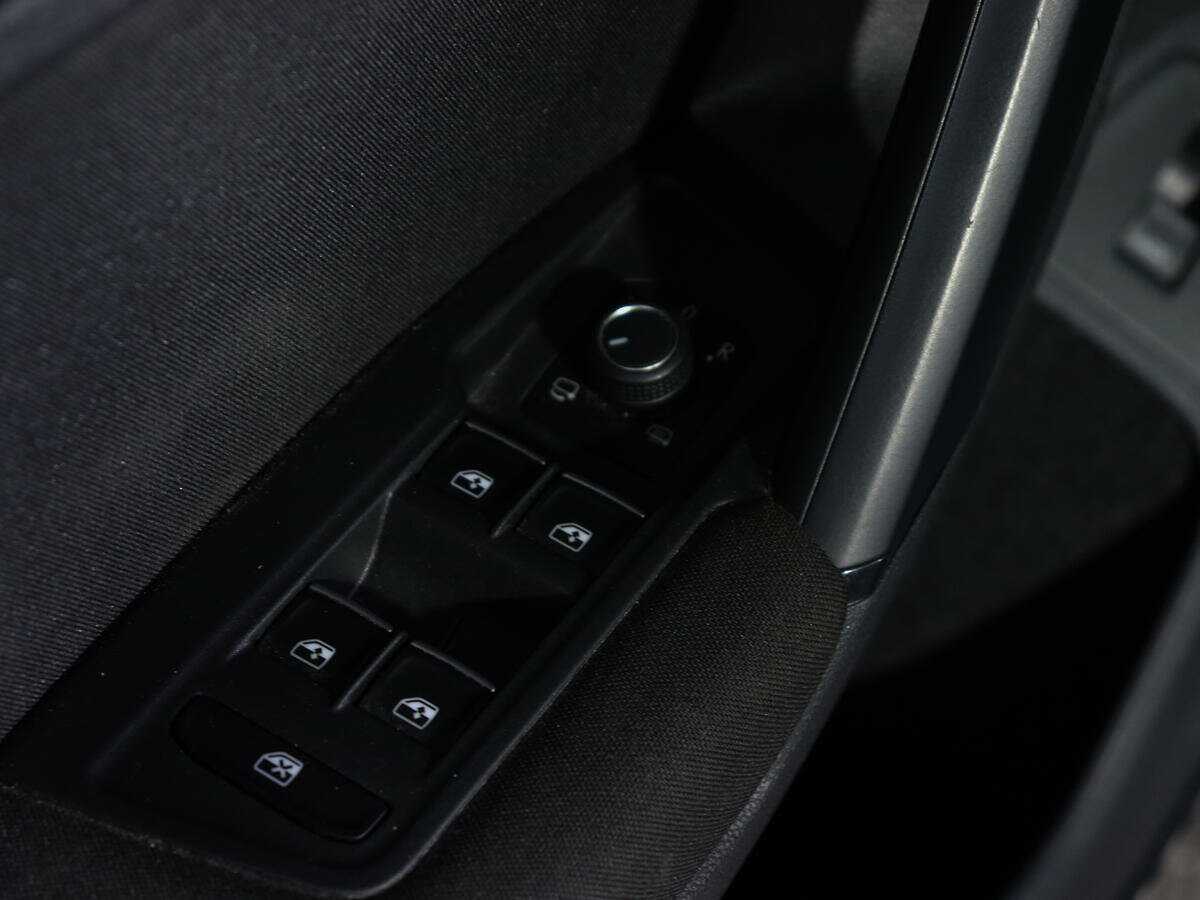 Volkswagen Tiguan б/у, 2017, Роботизированная. Фото: #17