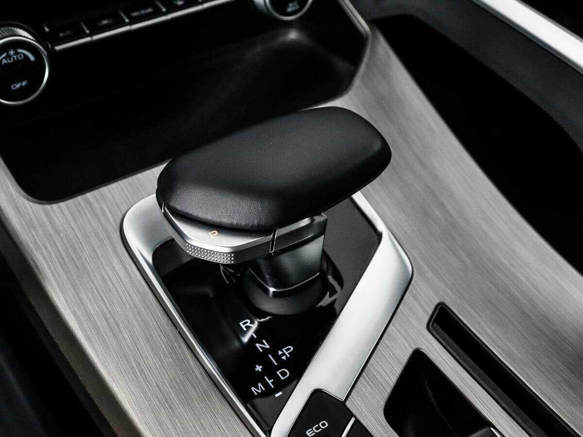 Geely Coolray б/у, 2023, Роботизированная. Фото: #10