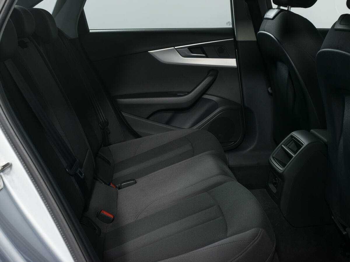 Audi A4 б/у, 2017, Роботизированная. Фото: #10