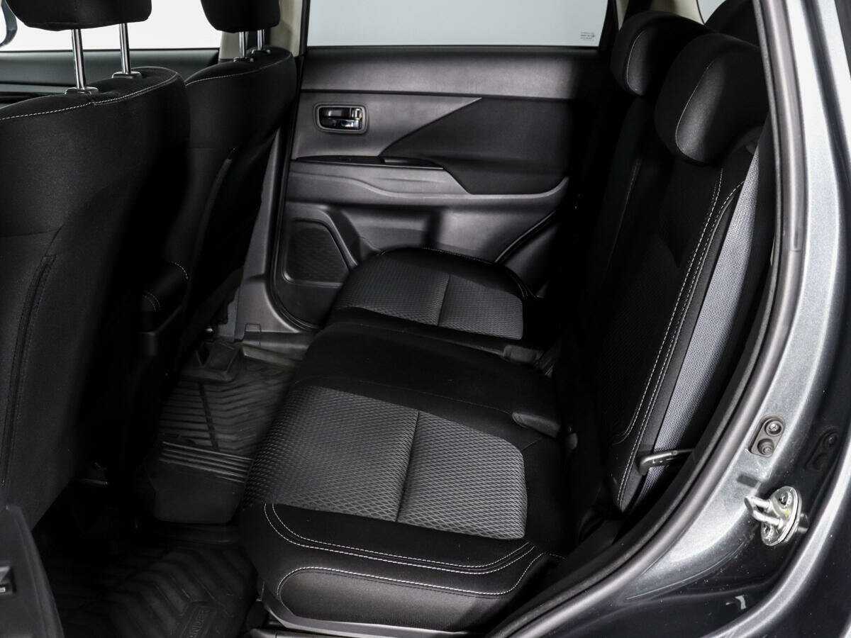 Mitsubishi Outlander б/у, 2019, Вариатор. Фото: #11