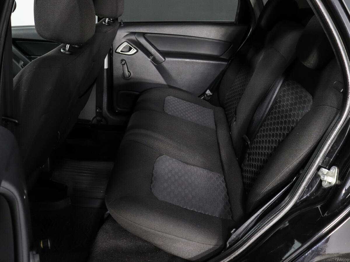 Lada (ВАЗ) Granta б/у, 2023, Механическая. Фото: #9