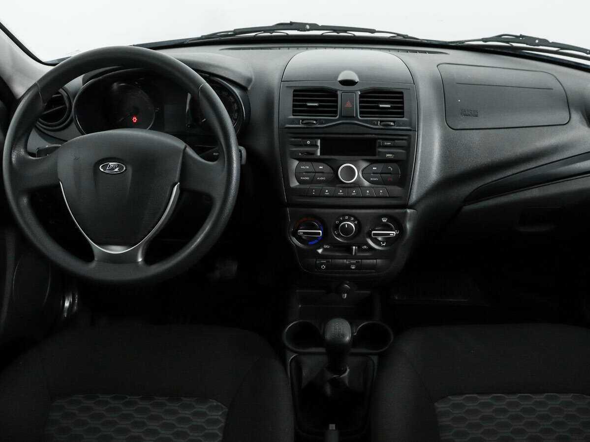 Lada (ВАЗ) Granta б/у, 2023, Механическая. Фото: #11