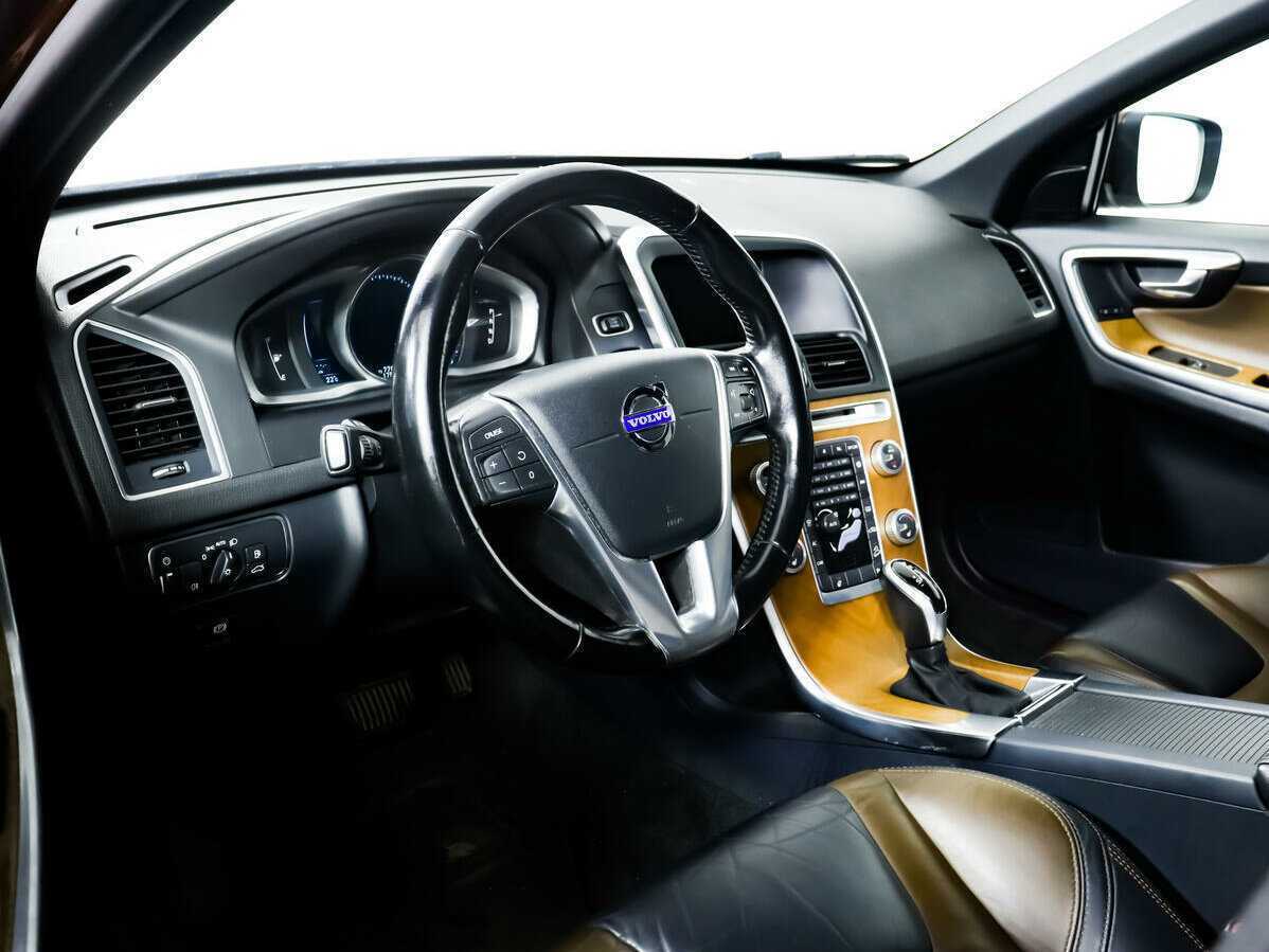 Volvo XC60 б/у, 2014, Автоматическая. Фото: #12