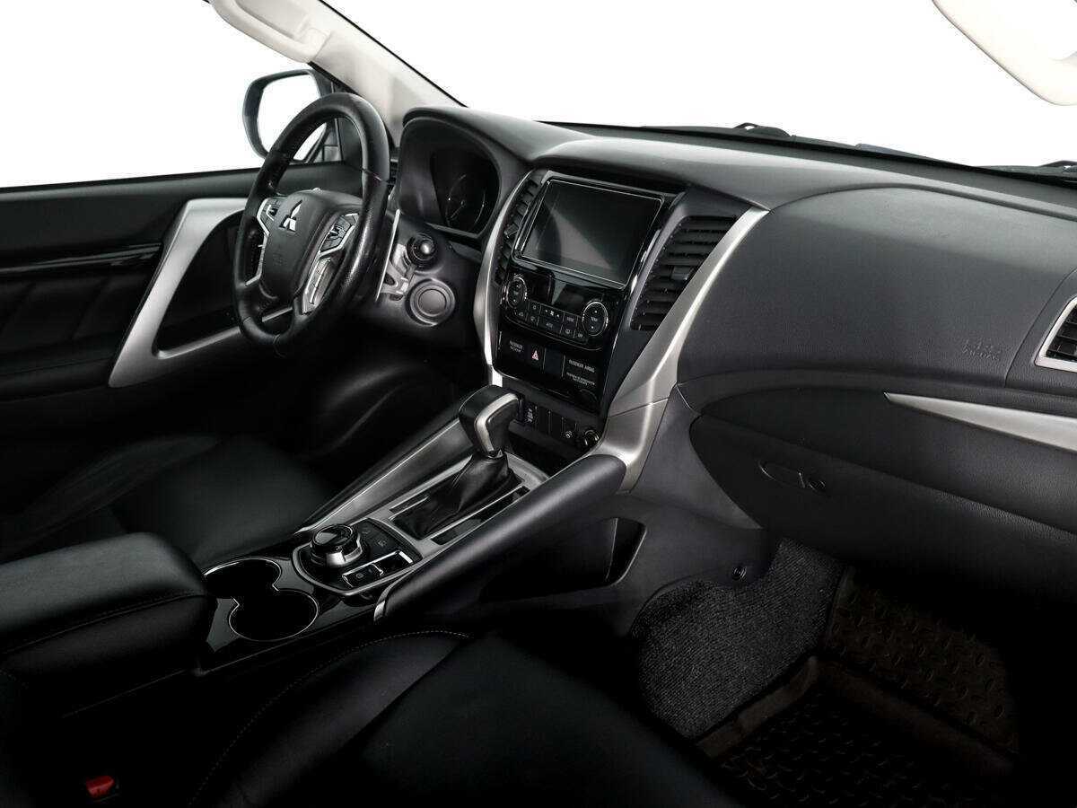 Mitsubishi Pajero Sport б/у, 2019, Автоматическая. Фото: #11