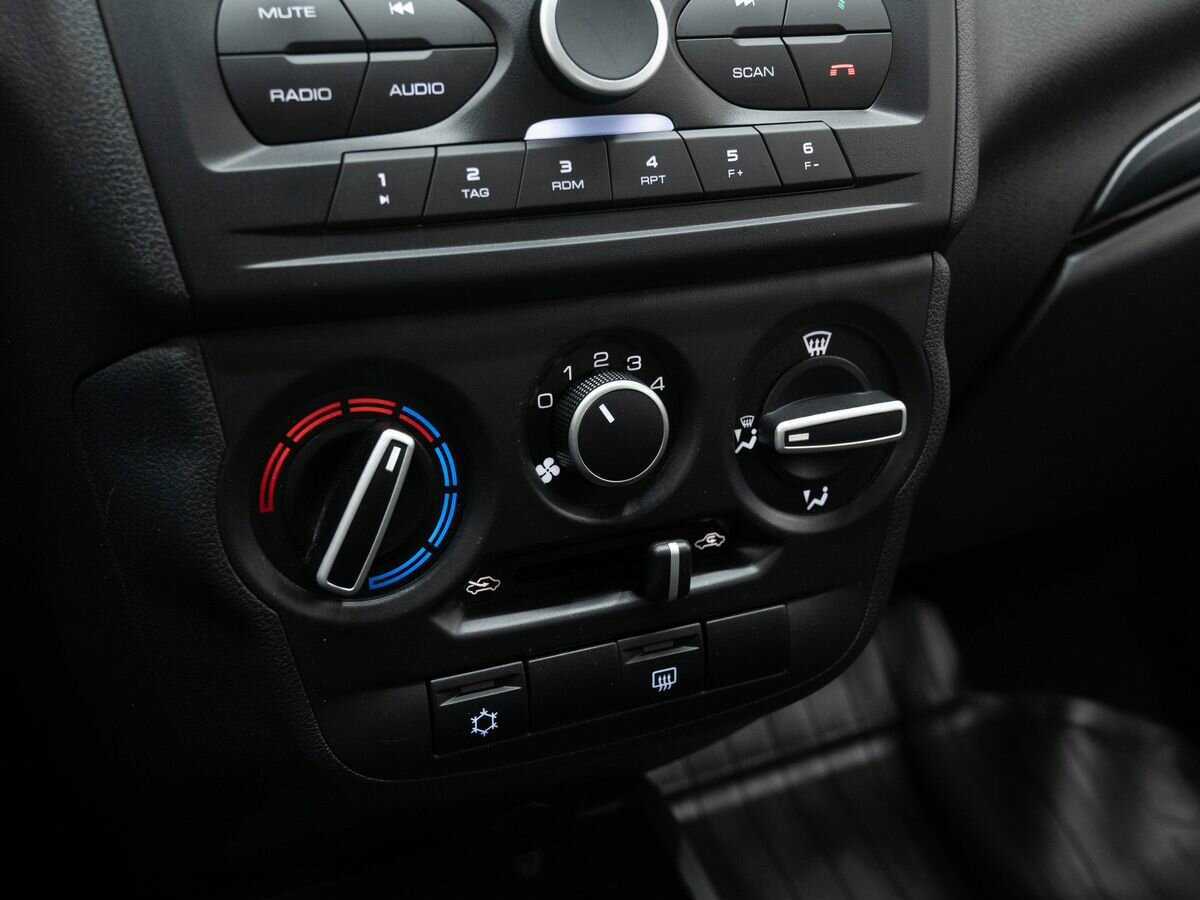 Lada (ВАЗ) Granta б/у, 2023, Механическая. Фото: #18