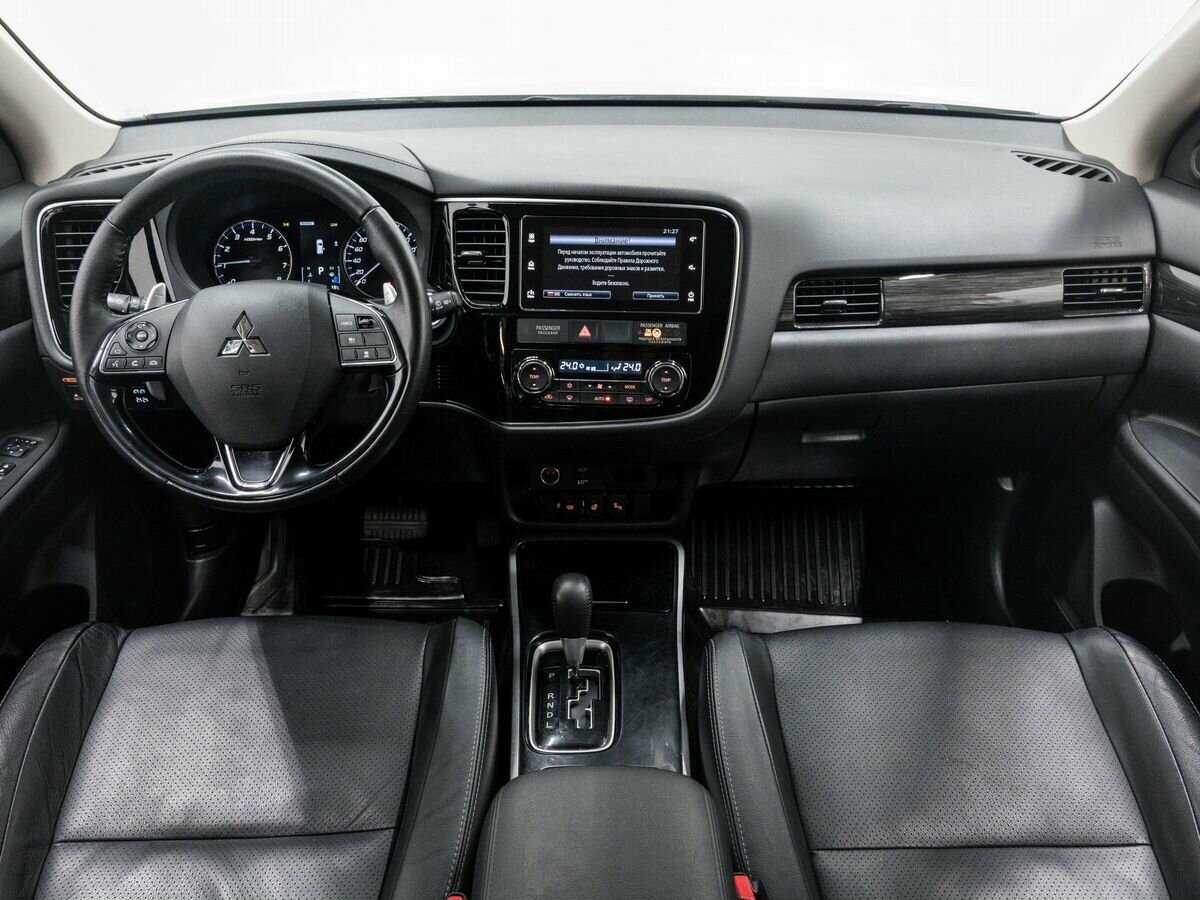Mitsubishi Outlander б/у, 2018, Автоматическая. Фото: #10