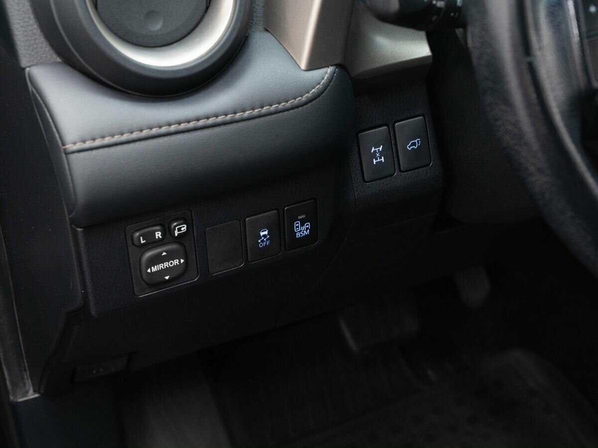 Toyota RAV4 б/у, 2013, Автоматическая. Фото: #14