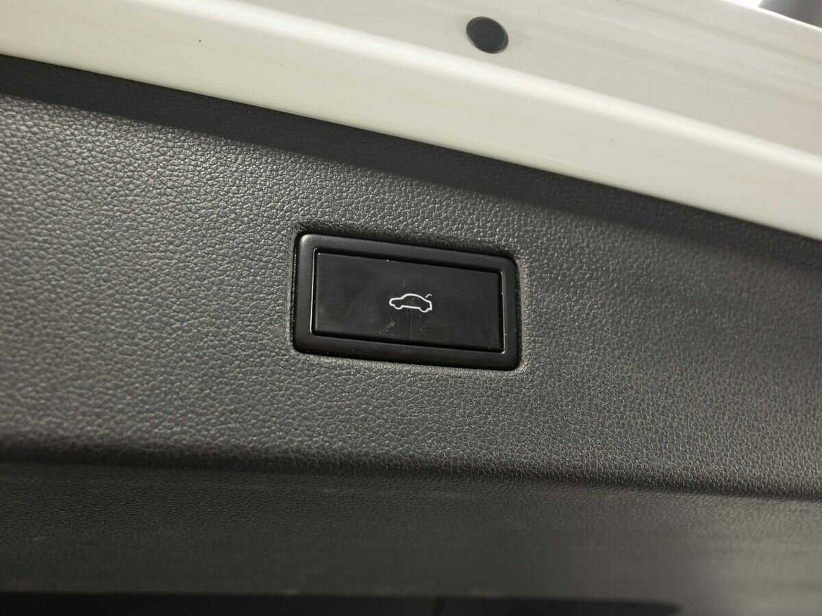 Volkswagen Tiguan б/у, 2018, Роботизированная. Фото: #23