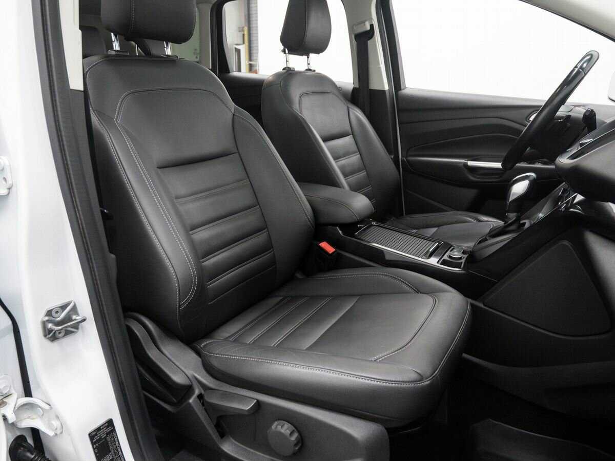 Ford Kuga б/у, 2017, Автоматическая. Фото: #8