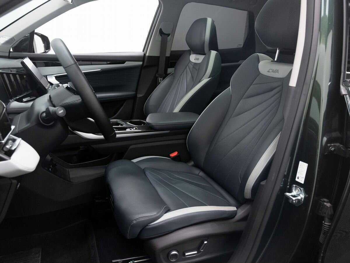 Geely Atlas б/у, 2023, Роботизированная. Фото: #9