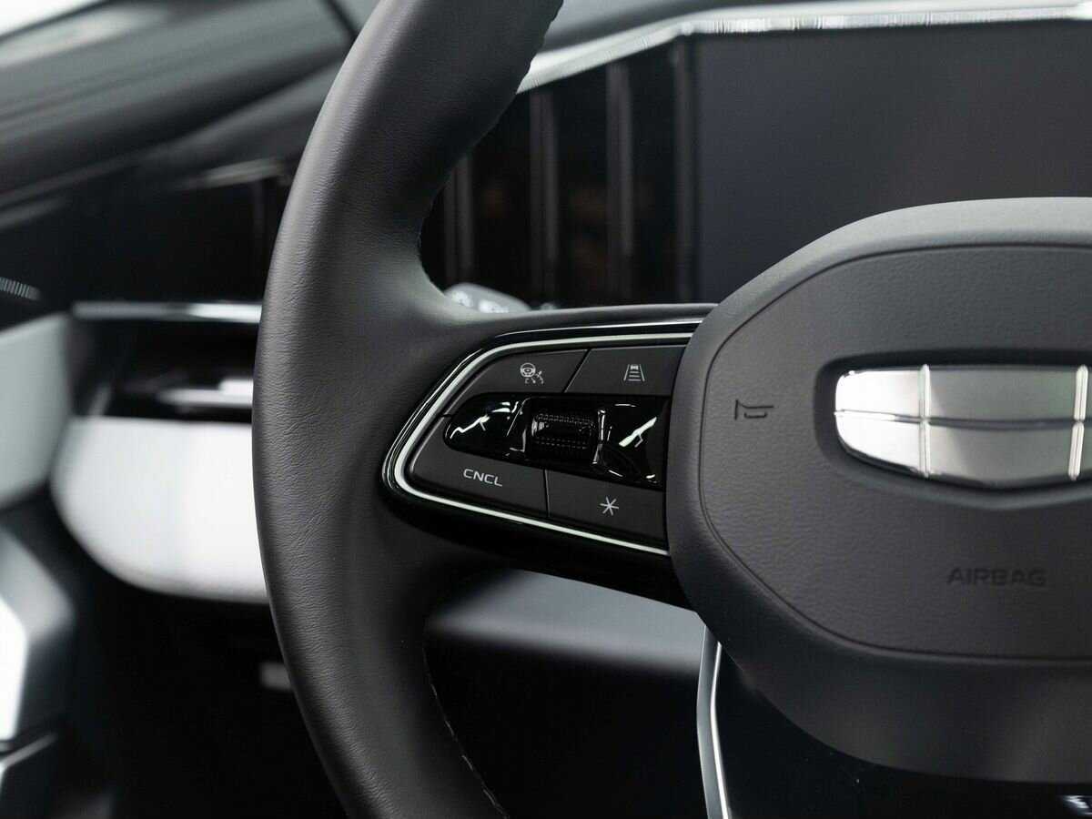 Geely Atlas б/у, 2023, Роботизированная. Фото: #17