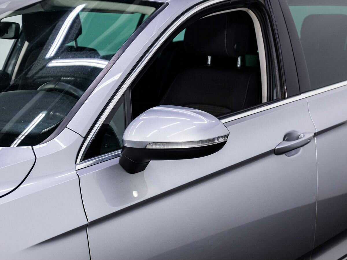 Volkswagen Passat б/у, 2020, Роботизированная. Фото: #6