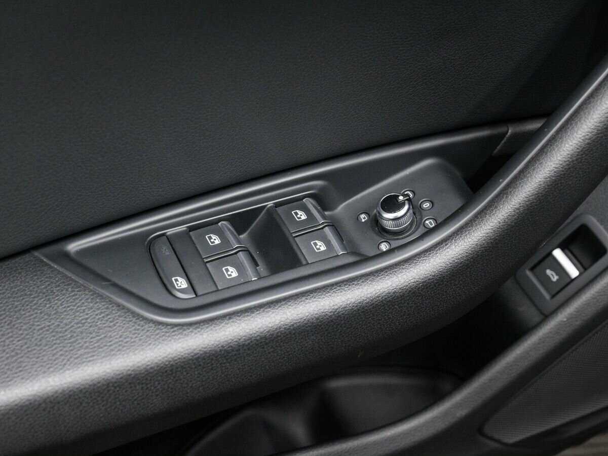 Audi A4 б/у, 2018, Роботизированная. Фото: #15