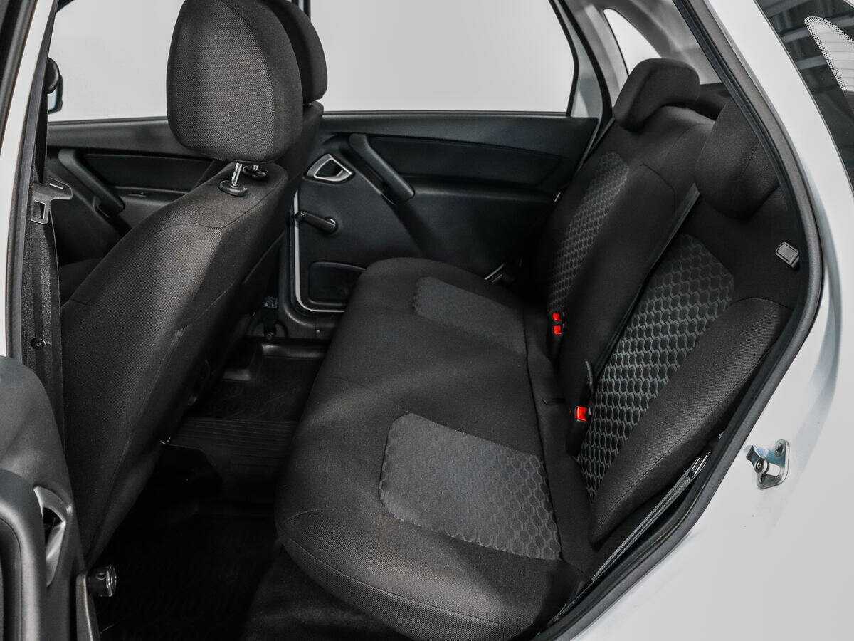 Lada (ВАЗ) Granta б/у, 2023, Механическая. Фото: #9