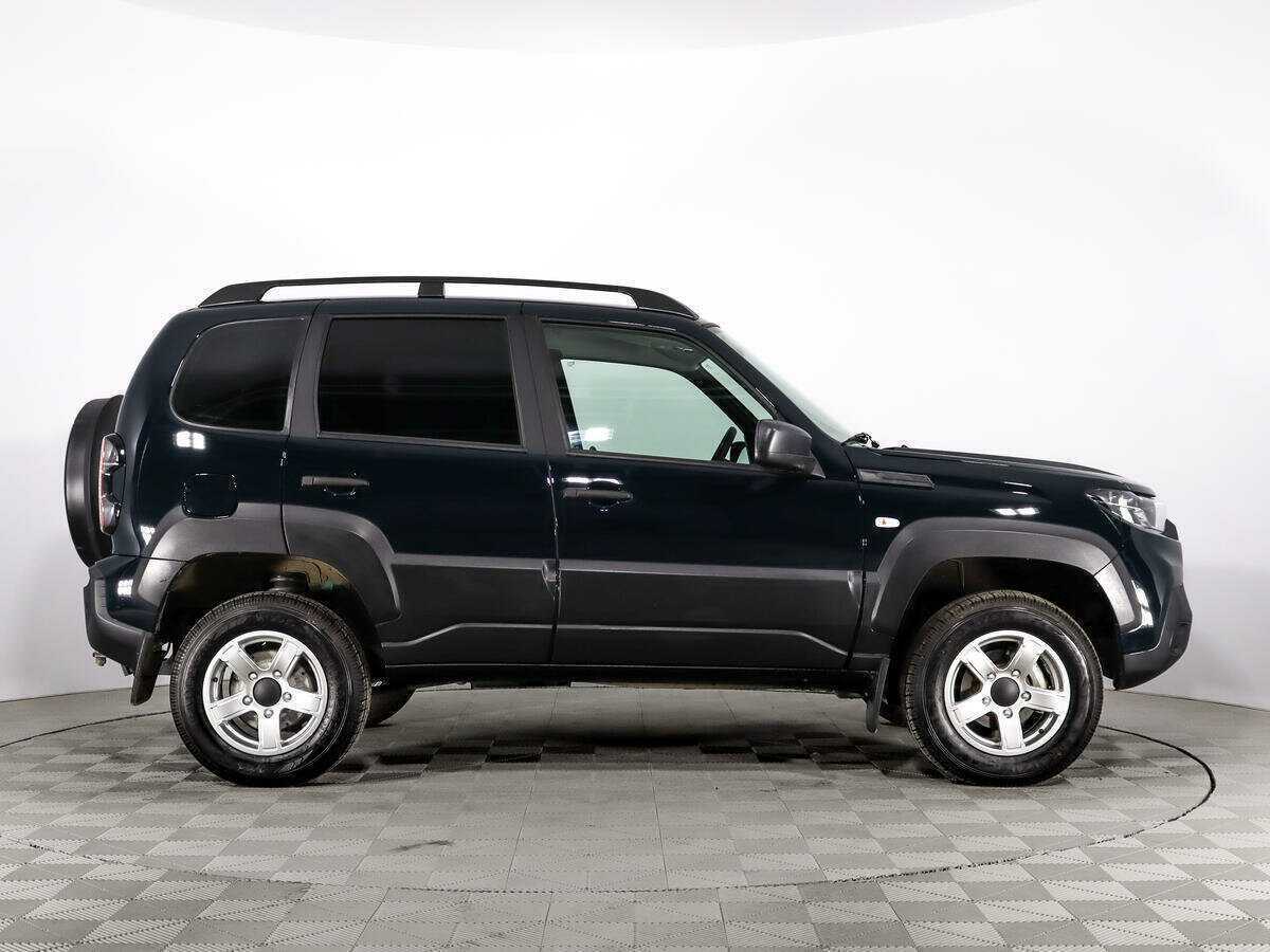 Lada (ВАЗ) Niva б/у, 2023, Механическая. Фото: #3