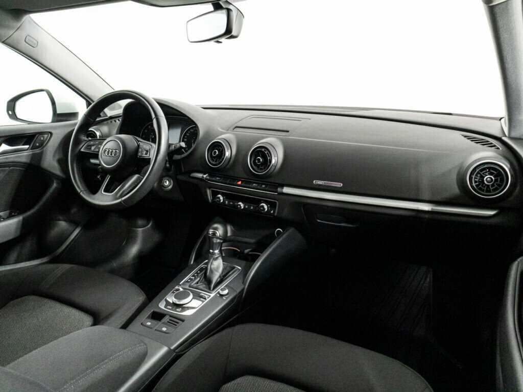 Audi A3 б/у, 2017, Роботизированная. Фото: #8