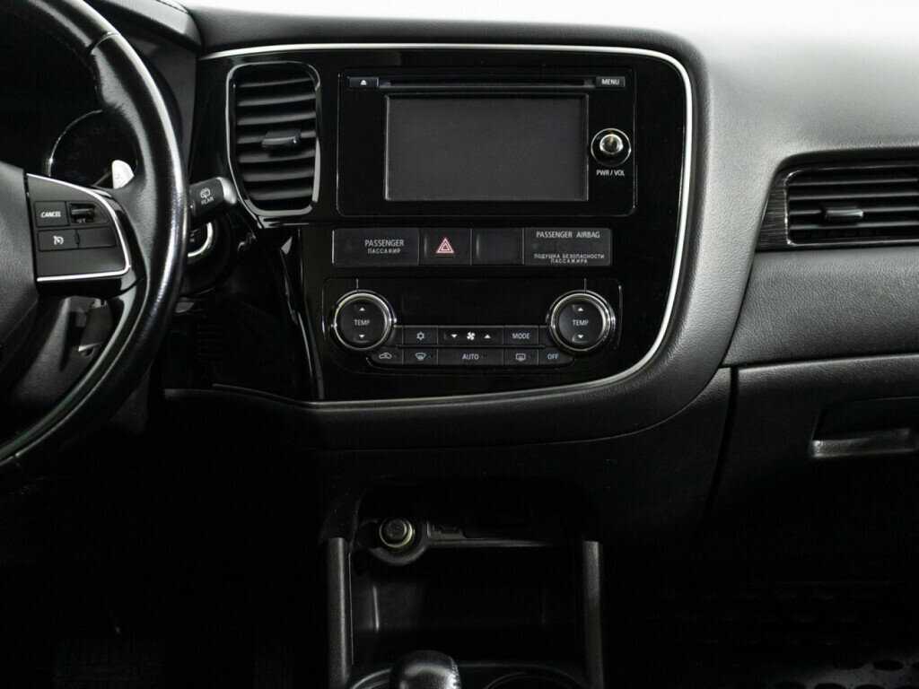 Mitsubishi Outlander б/у, 2016, Вариатор. Фото: #13