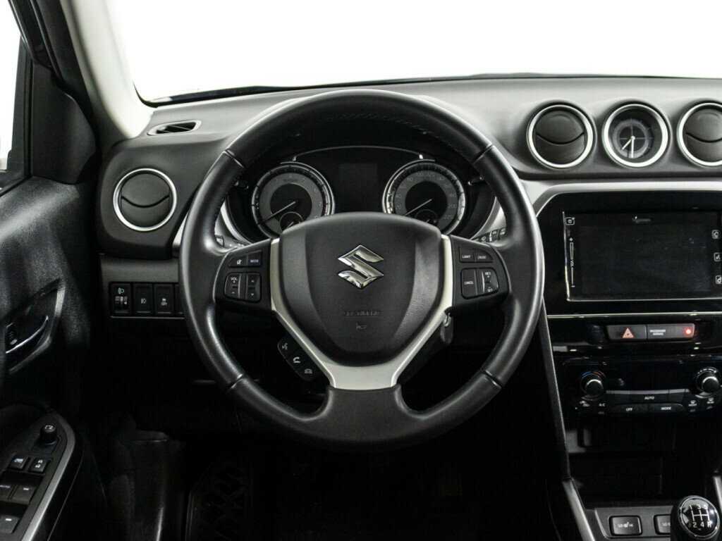 Suzuki Vitara б/у, 2020, Механическая. Фото: #18