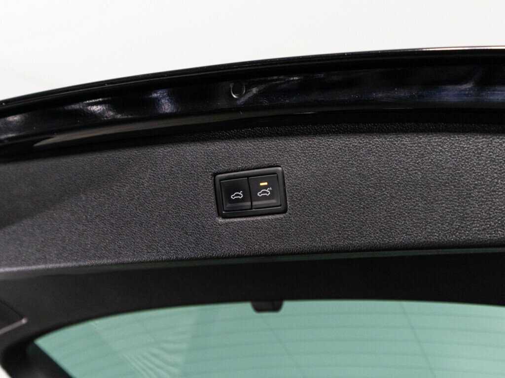 Volkswagen Tiguan б/у, 2020, Роботизированная. Фото: #15