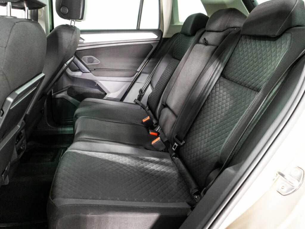 Volkswagen Tiguan б/у, 2017, Роботизированная. Фото: #9