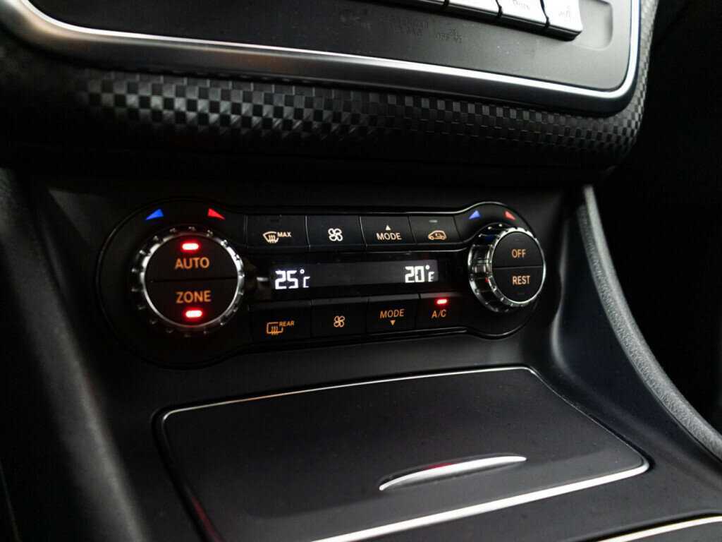 Mercedes-Benz A-Класс б/у, 2016, Роботизированная. Фото: #14