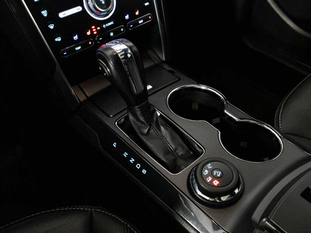 Ford Explorer б/у, 2018, Автоматическая. Фото: #19