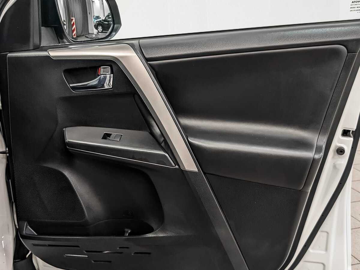 Toyota RAV4 б/у, 2017, Вариатор. Фото: #24