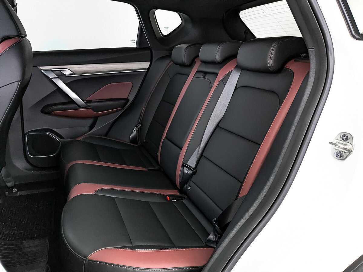 Geely Coolray б/у, 2023, Роботизированная. Фото: #17