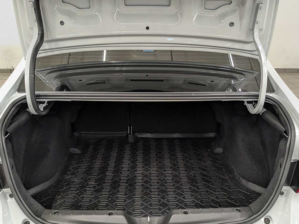 Lada (ВАЗ) Vesta б/у, 2024, Механическая. Фото: #9