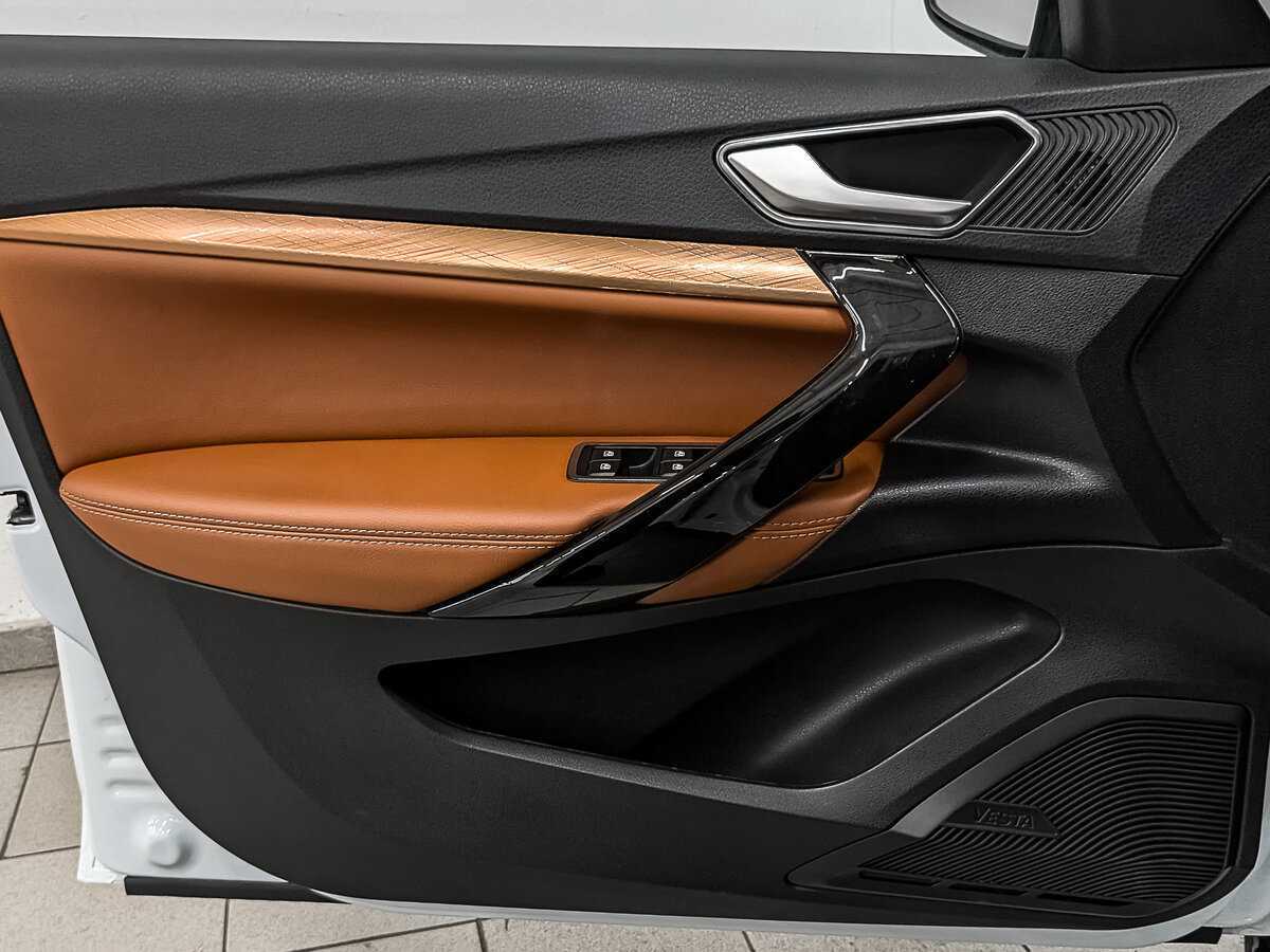 Lada (ВАЗ) Vesta б/у, 2024, Механическая. Фото: #18