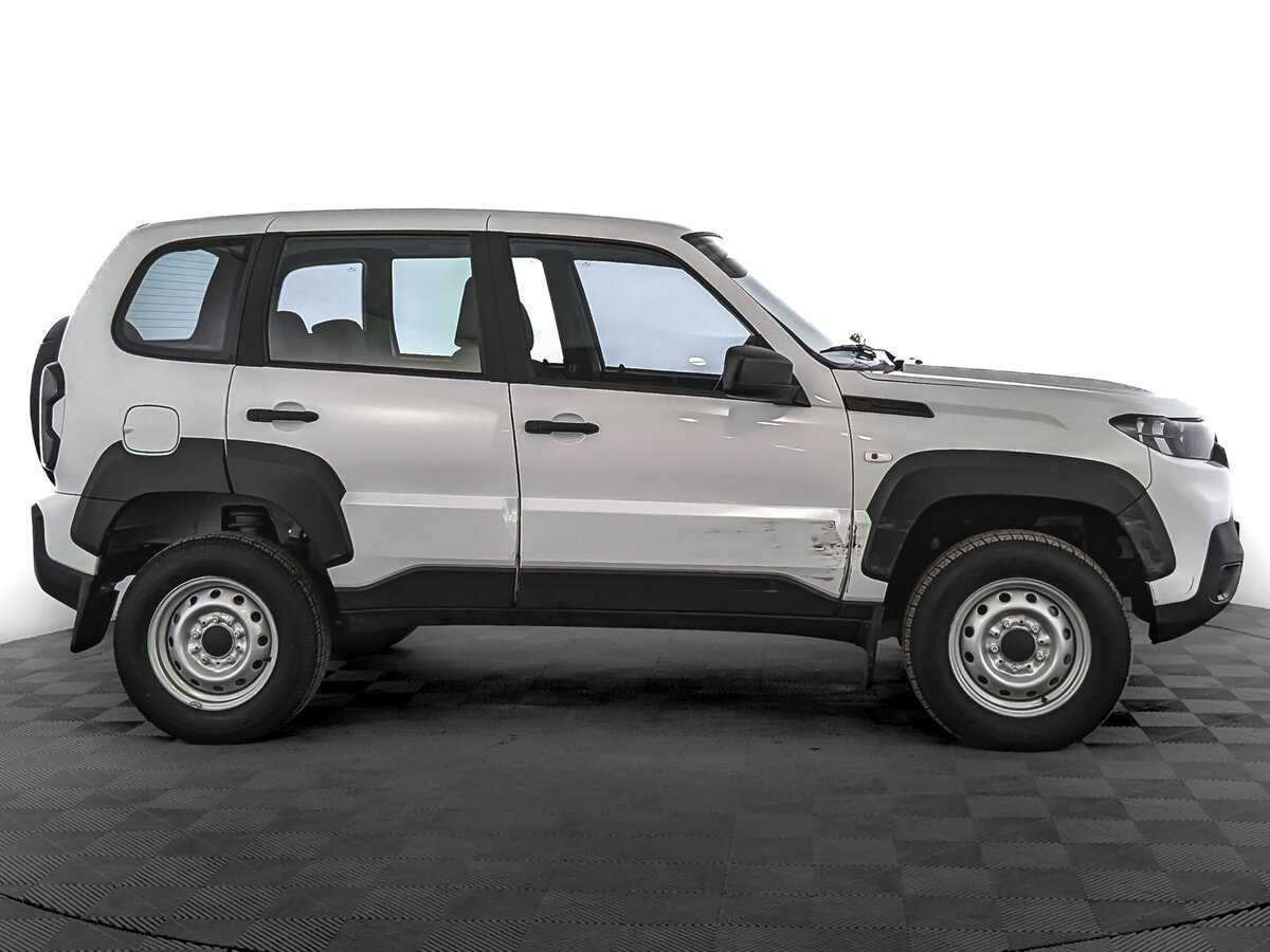 Lada (ВАЗ) Niva б/у, 2024, Механическая. Фото: #3