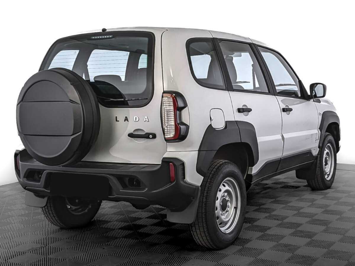 Lada (ВАЗ) Niva б/у, 2024, Механическая. Фото: #4